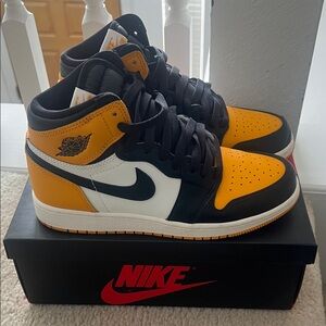Nike Air Jordan 1 High Black, Yellow, and White